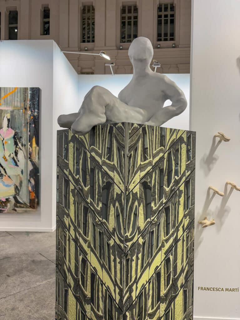 Dreamer Regulus sculpture by Francesca Martí presented at Art Madrid 2026 and produced by Capa Esculturas