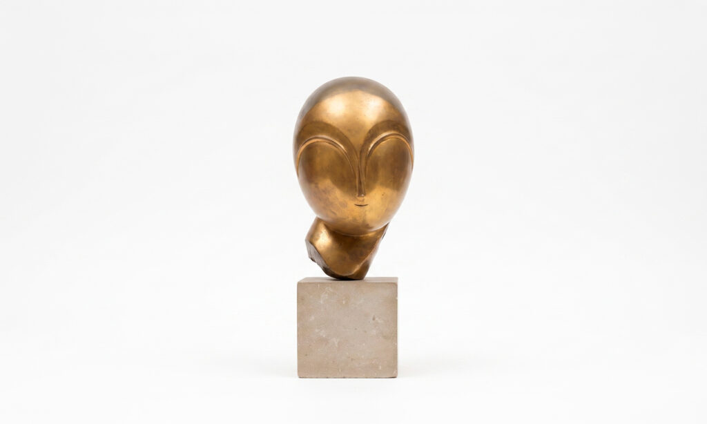 Danaïde de Constantin Brâncuși, cabeza de bronce con acabado dorado